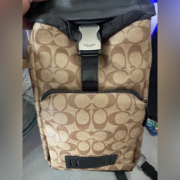 Coach SLING BAG!